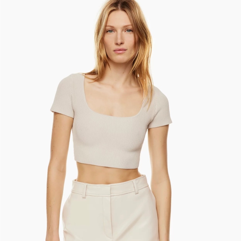 ARITZIA BABATON SCULPT KNIT SQUARENECK TOP !!